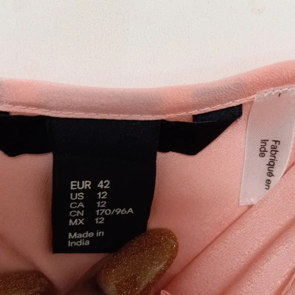 H&M Pink Ruffle shirt - Picture 3 of 3